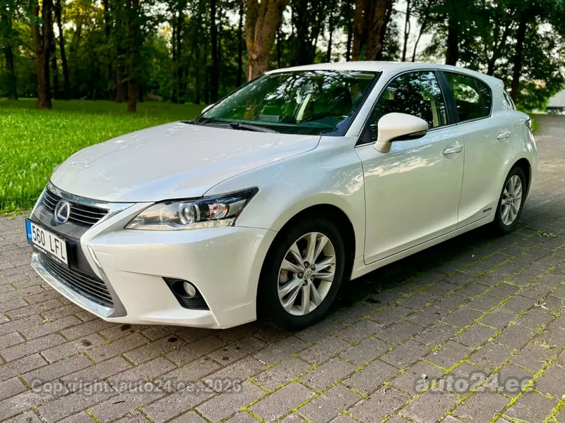 Lexus CT 200h - 1