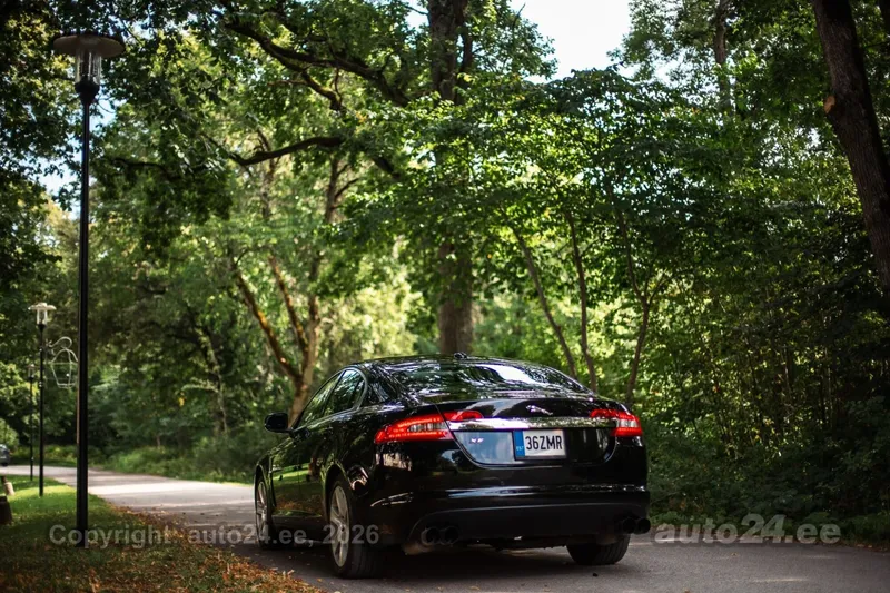 Jaguar XF - 1