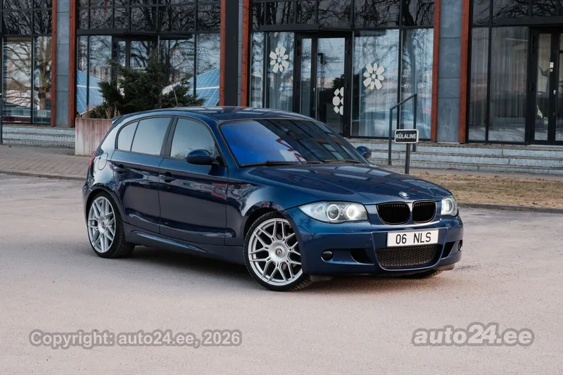 BMW 120 - 1