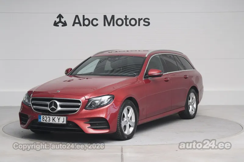 Mercedes-Benz E 220 - 1