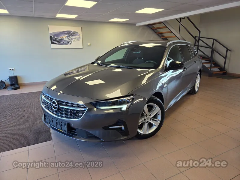 Opel Insignia - 1