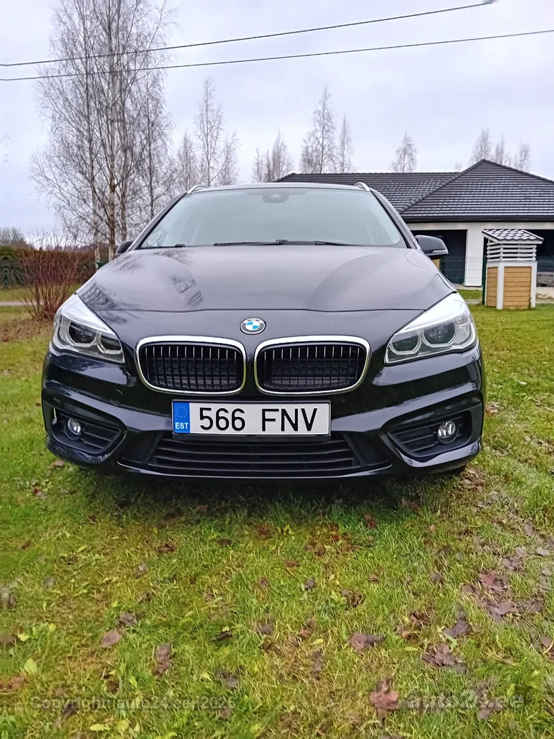 BMW 218 - 1