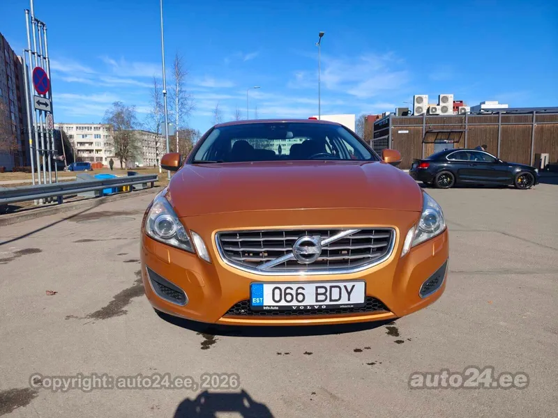 Volvo S60 - 1