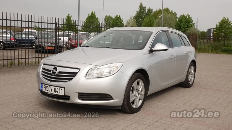 Opel Insignia - 1