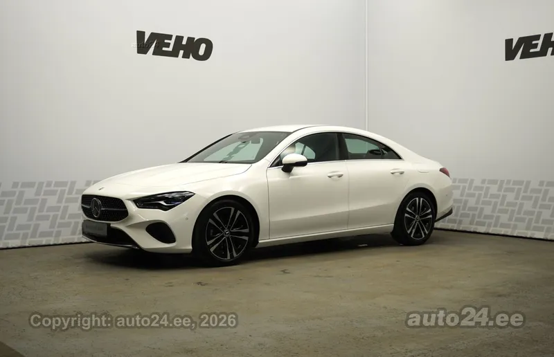 Mercedes-Benz CLA 180 - 1