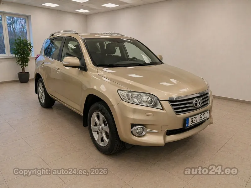 Toyota RAV4 - 1