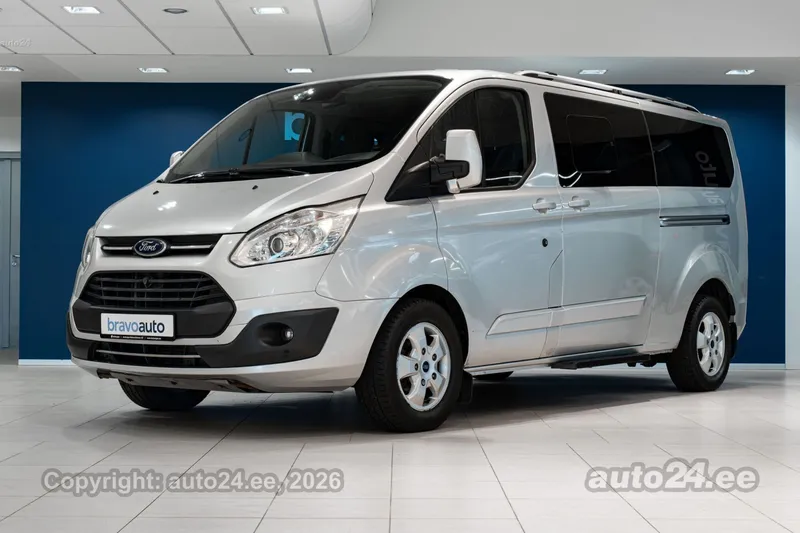 Ford Tourneo Custom - 1