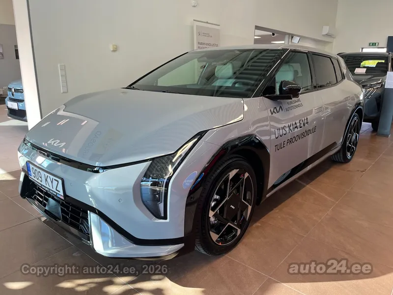 KIA KIA EV4