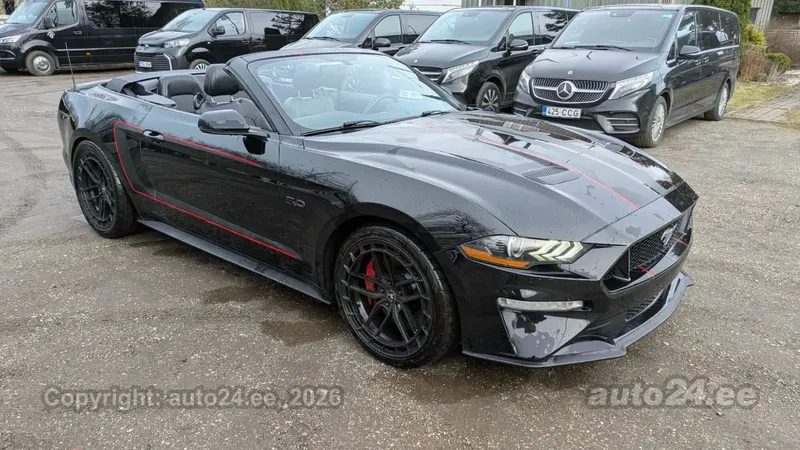 Ford Mustang - 1