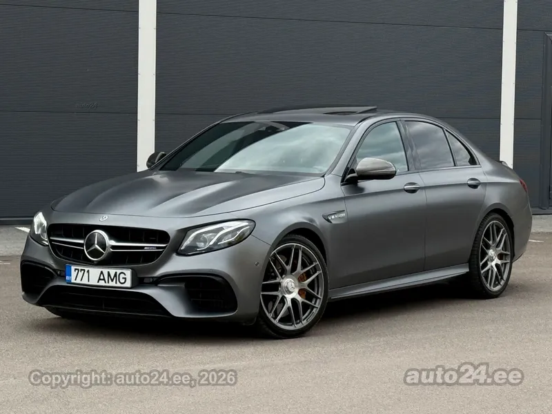 Mercedes-Amg E 63 AMG S - 1