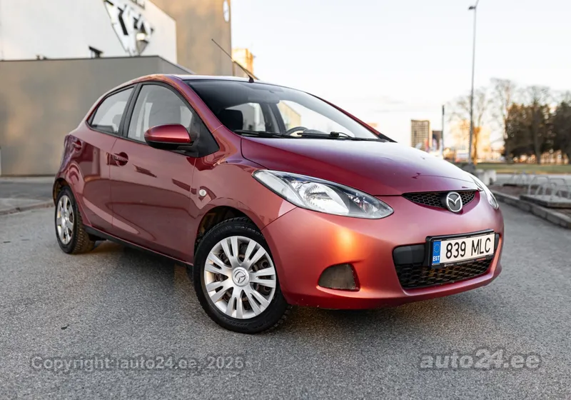 Mazda 2 - 1