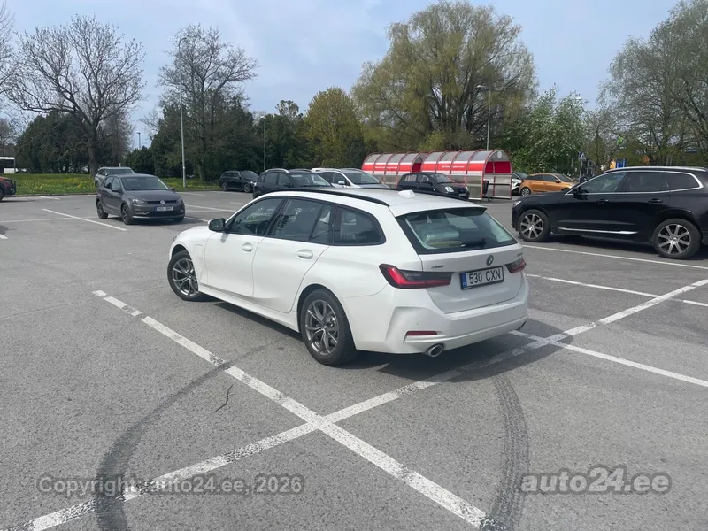 BMW 320 - 1