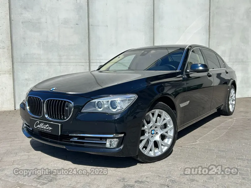 BMW 750 - 1