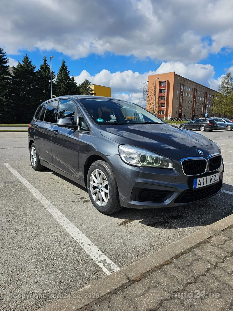 BMW 218 - 1