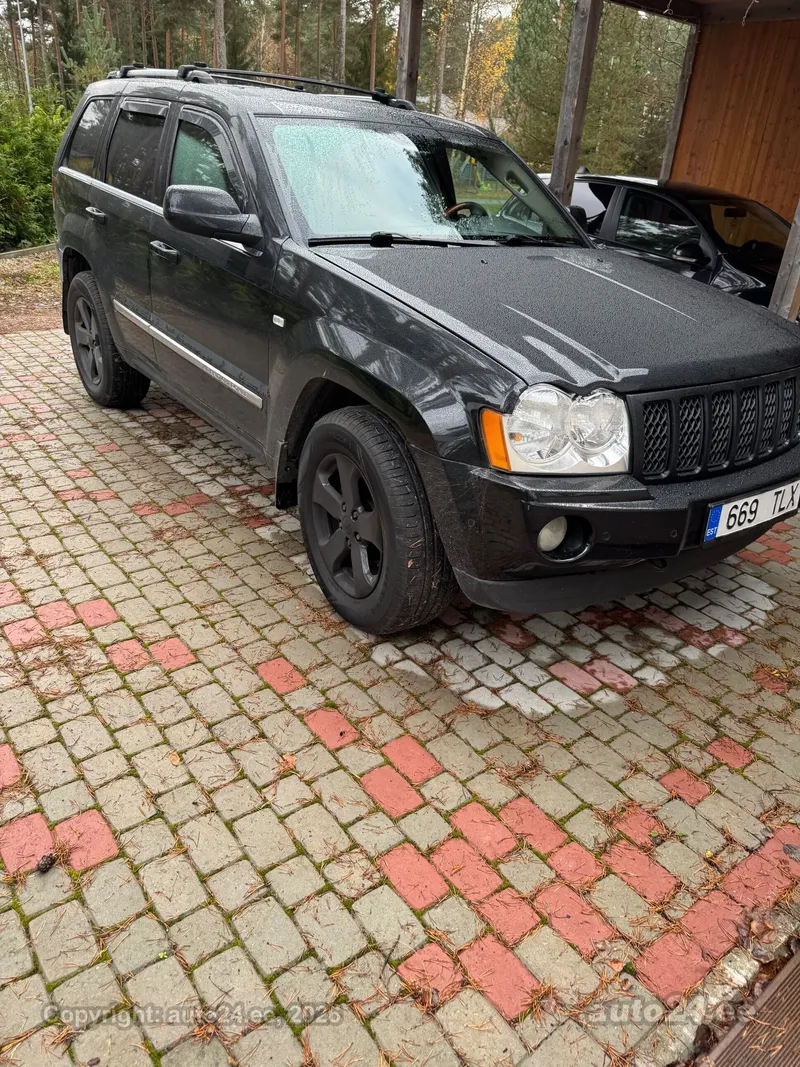 Jeep Grand Cherokee - 1
