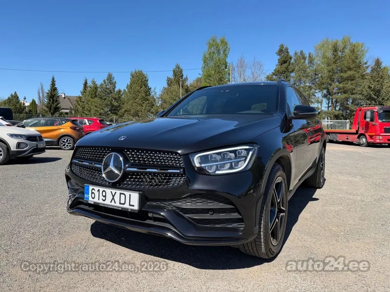 Mercedes-Benz GLC 300 - 1