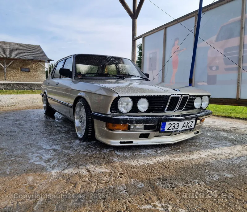 BMW BMW 525