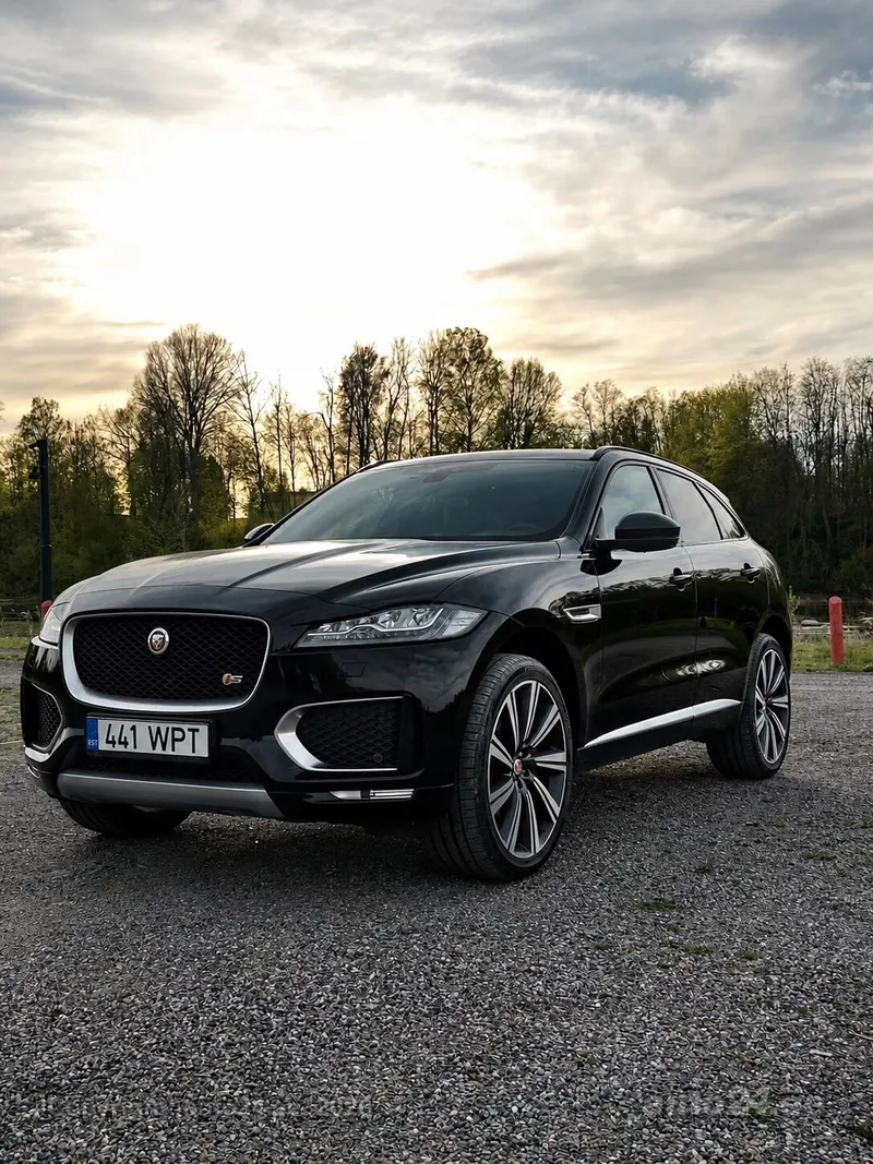 Jaguar F-Pace - 1