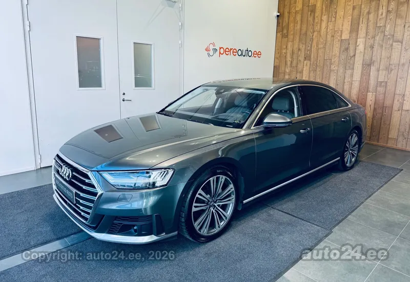 Audi A8 - 1