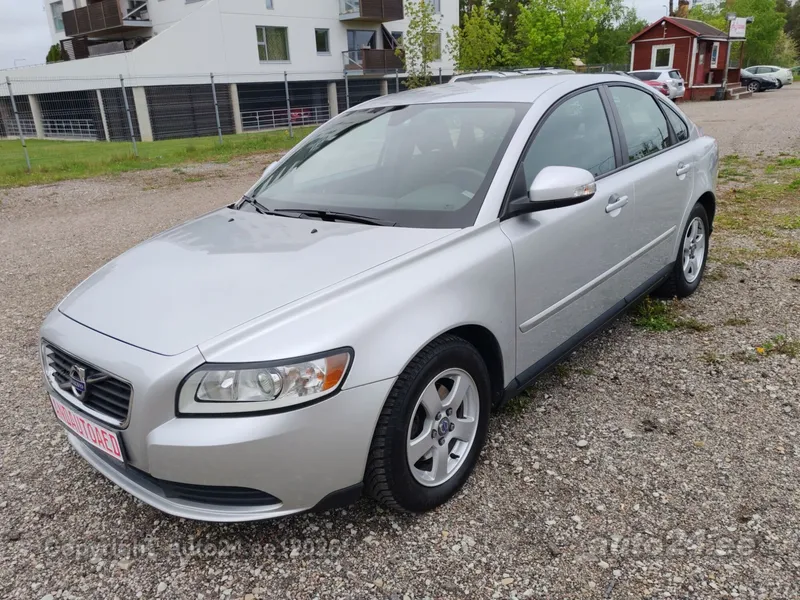 Volvo S40 - 1
