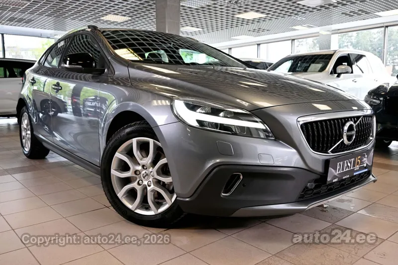 Volvo V40 Cross Country - 1