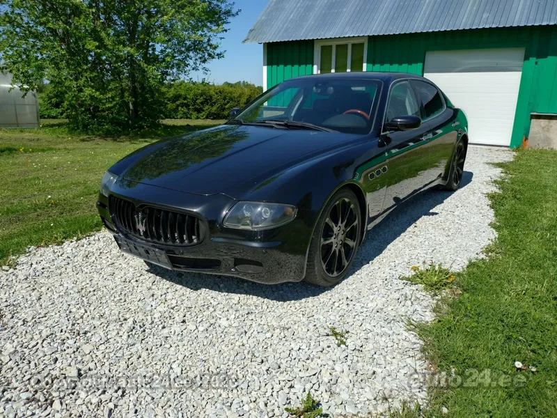 Maserati Quattroporte - 1