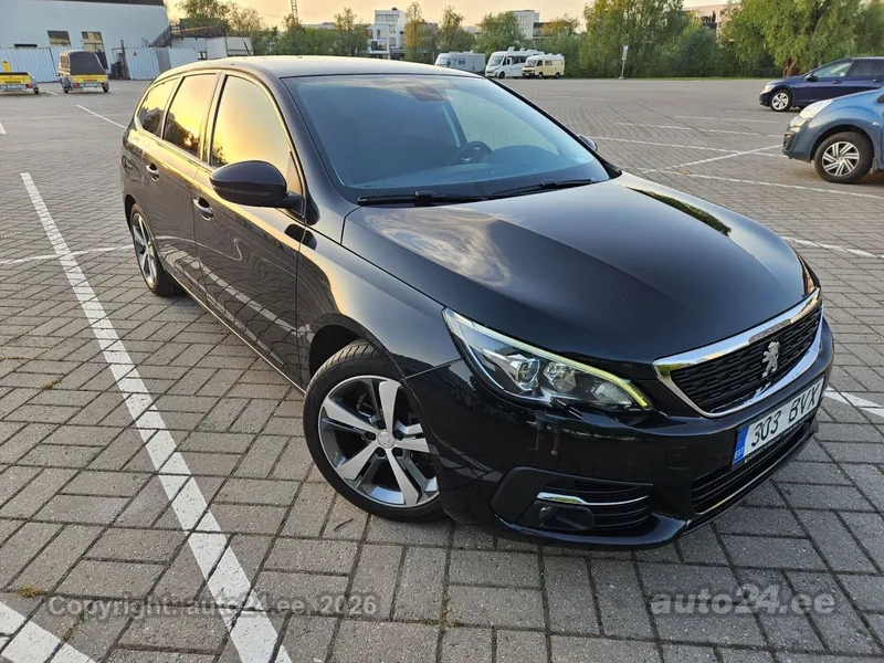 Peugeot 308 - 1