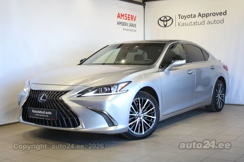 Lexus ES 300h - 1