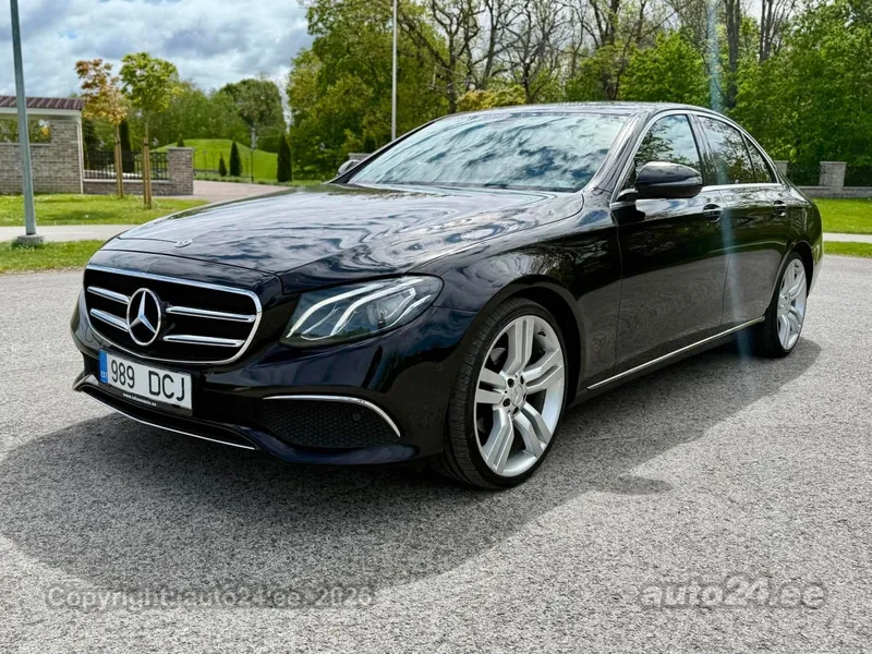 Mercedes-Benz E 200 - 1