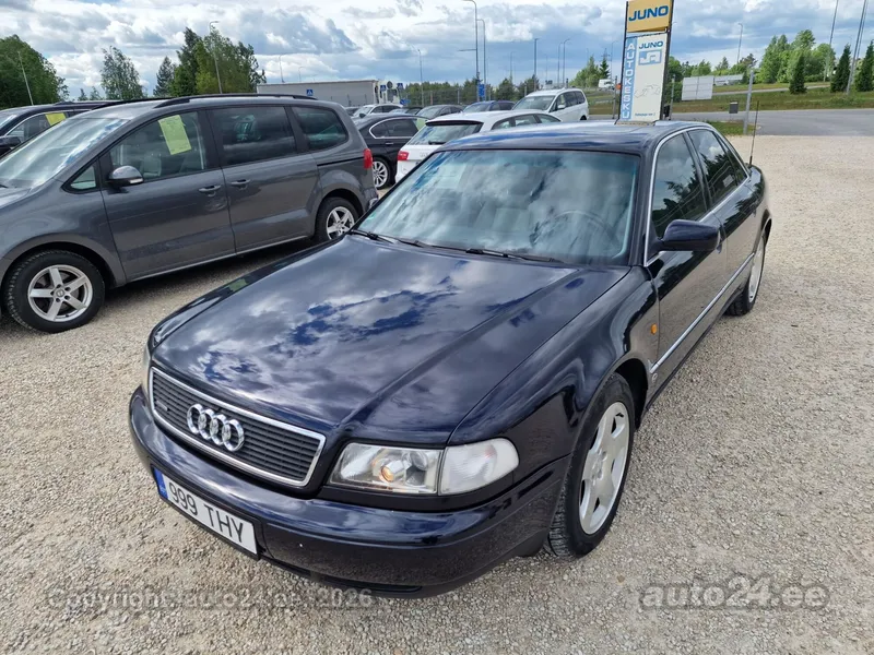 Audi A8 - 1