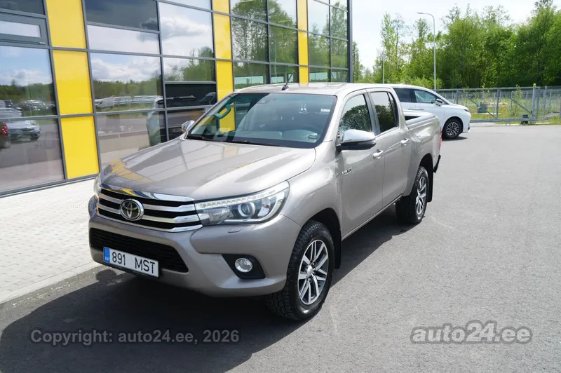 Toyota Hilux - 1