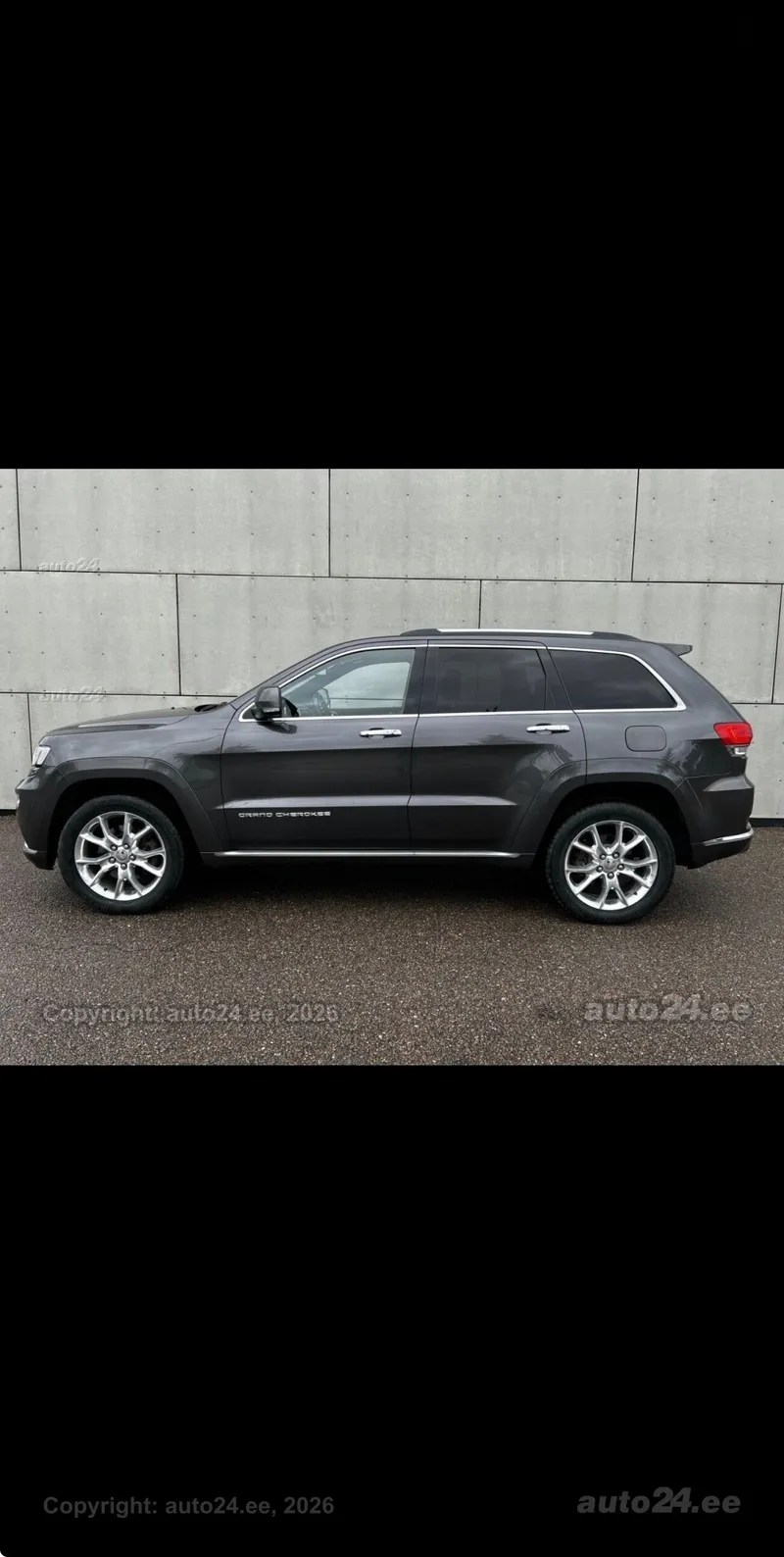 Jeep Grand Cherokee - 1