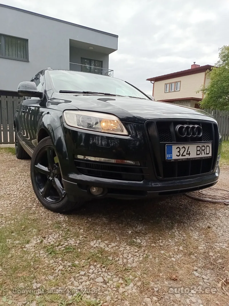 Audi Q7 - 1