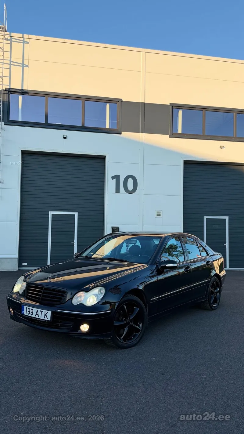 Mercedes-Benz C 240 - 1