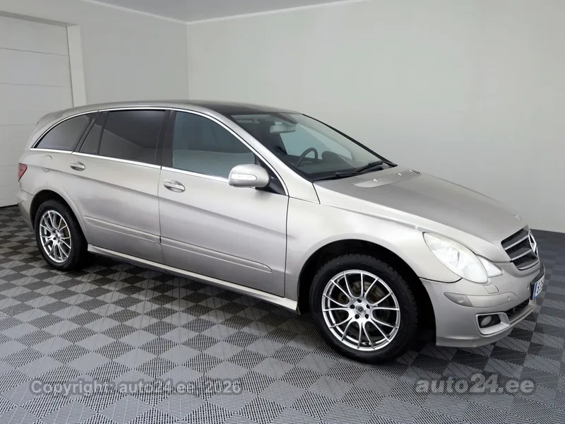 Mercedes-Benz Mercedes-Benz R 320