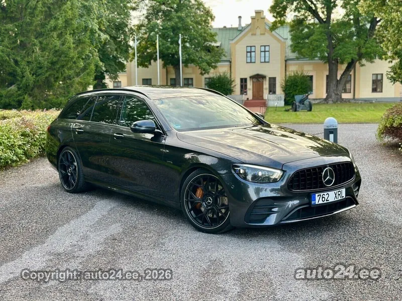 Mercedes-Benz E 300 - 1