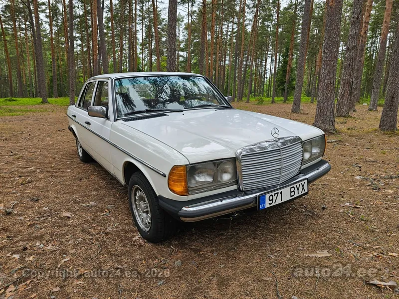 Mercedes-Benz Mercedes-Benz 240