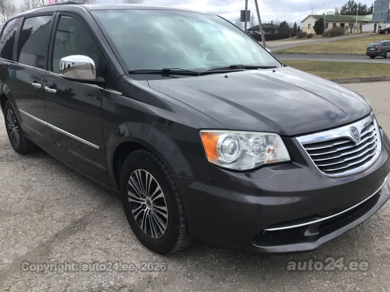 Lancia Voyager - 1