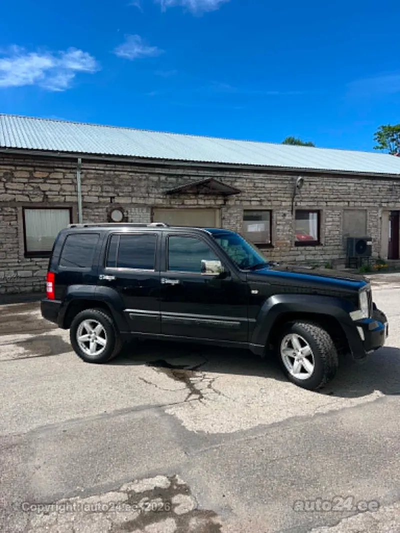 Jeep Cherokee - 1