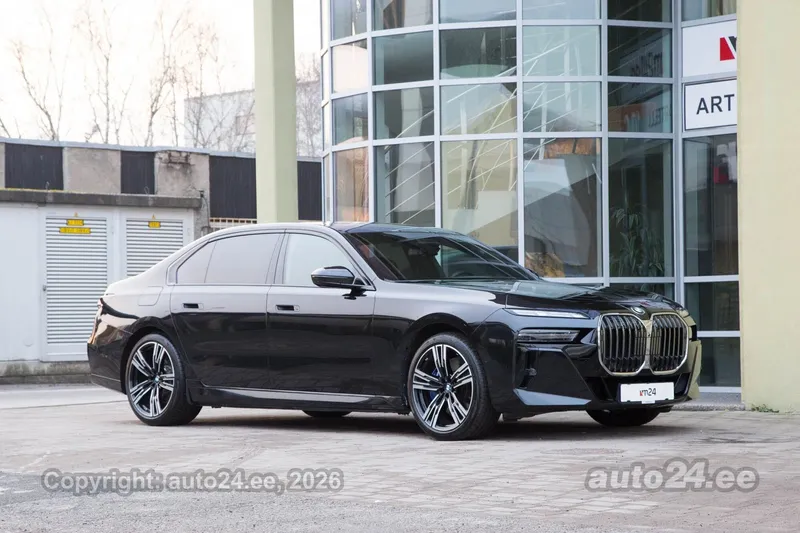 BMW 750 - 1