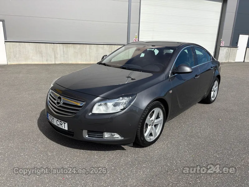 Opel Insignia - 1