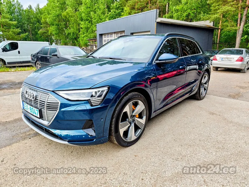 Audi e-tron - 1