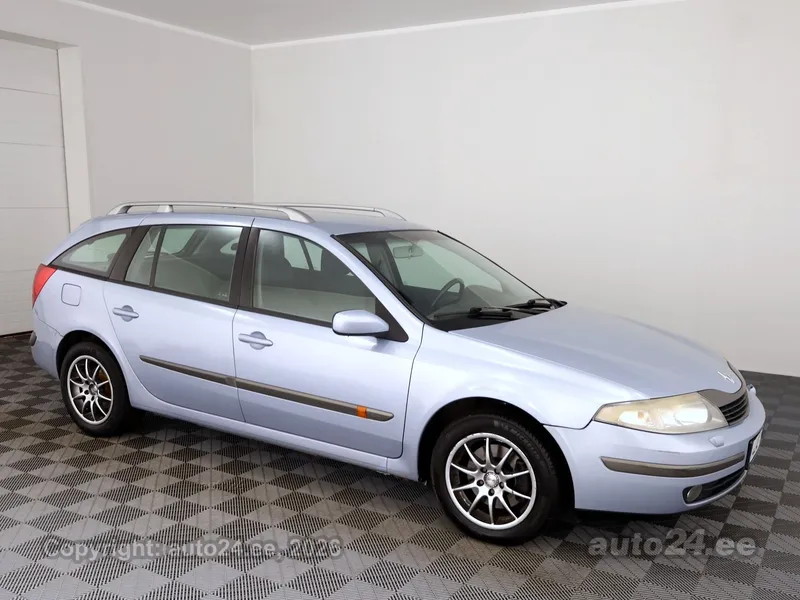 Renault Laguna - 1