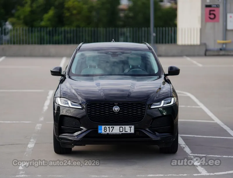 Jaguar F-Pace - 1