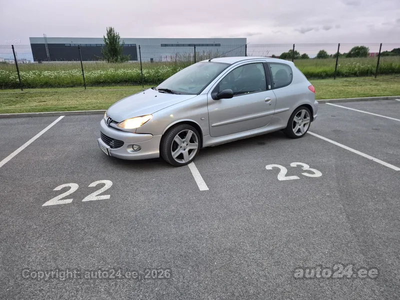Peugeot 206 - 1