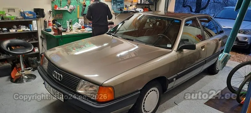 Audi Audi 100
