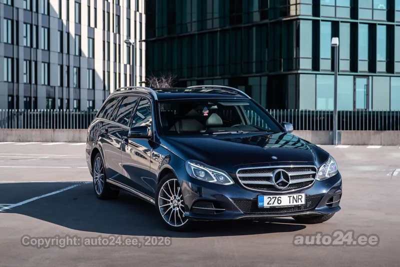 Mercedes-Benz E 300 - 1