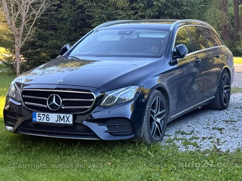 Mercedes-Benz E 200 - 1