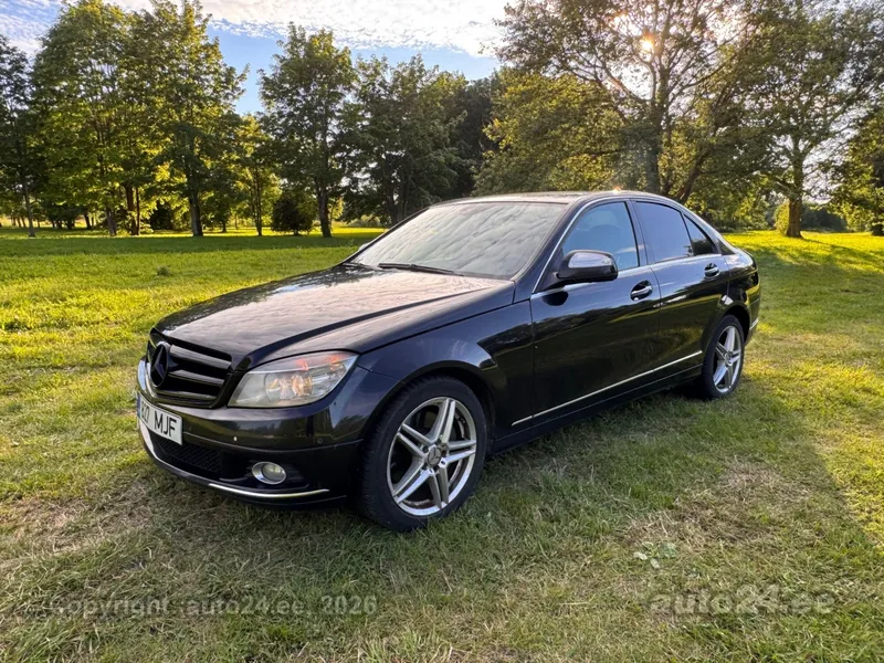 Mercedes-Benz C 320 - 1