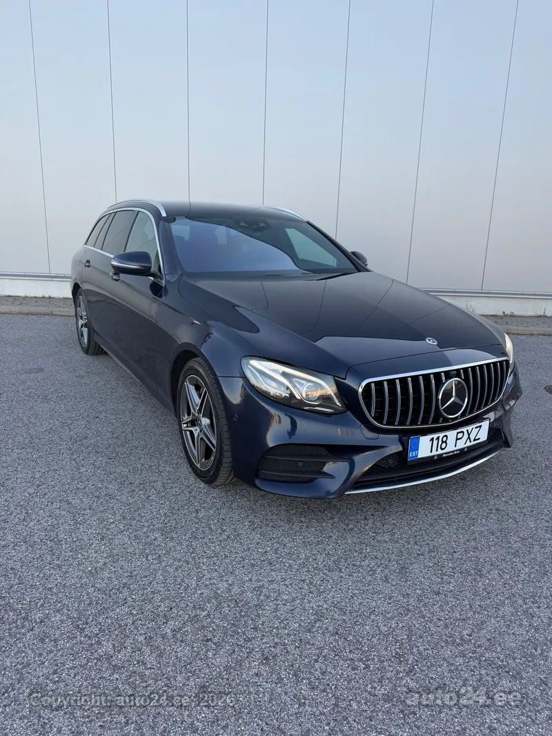 Mercedes-Benz E 220 - 1